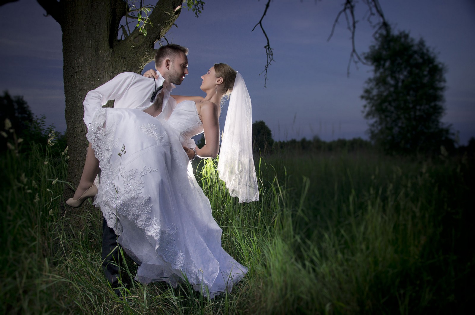 Łódzkie klify miłości - fotografia ślubna w plenerze